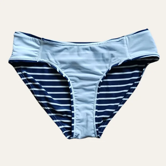 🌷 Nip Tuck Striped Bikini Swimsuit Set - Picture 5 of 11